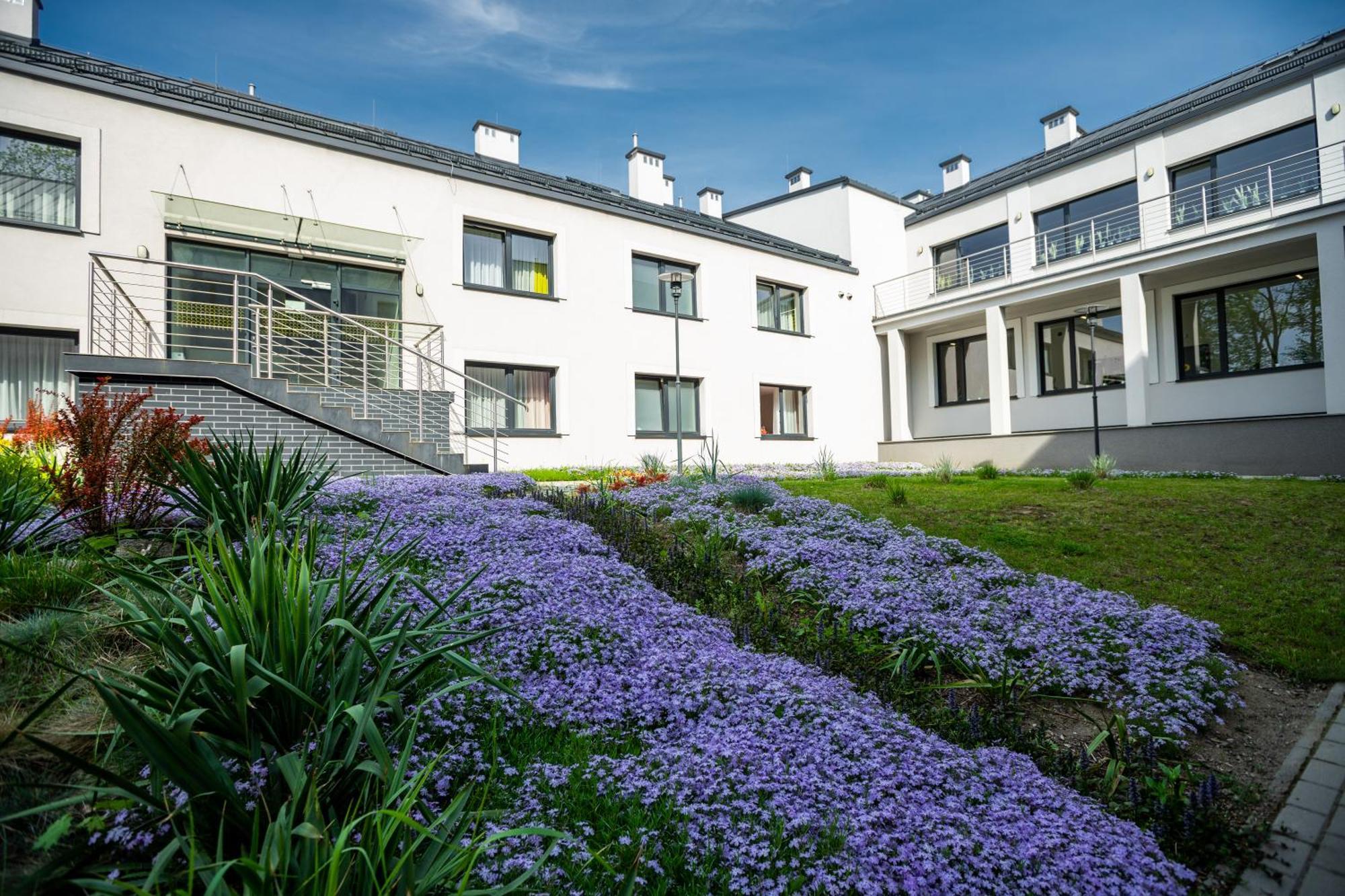 Centrum Rehabilitacji Społecznej I Zawodowej Zaz Słoneczne Wzgórze * Tarnów