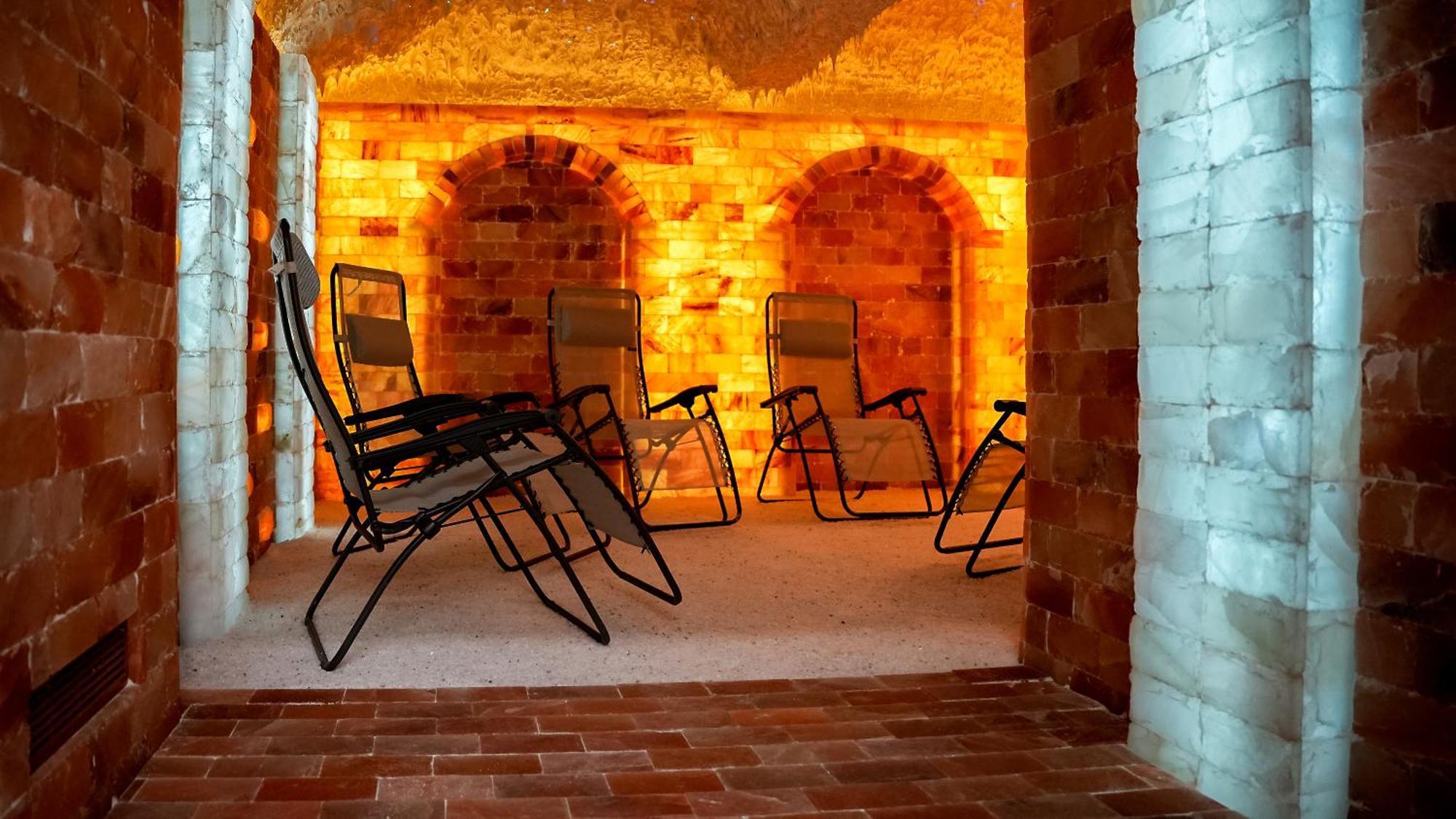 Centrum Rehabilitacji Społecznej I Zawodowej Zaz Słoneczne Wzgórze Ośrodek wypoczynkowy *